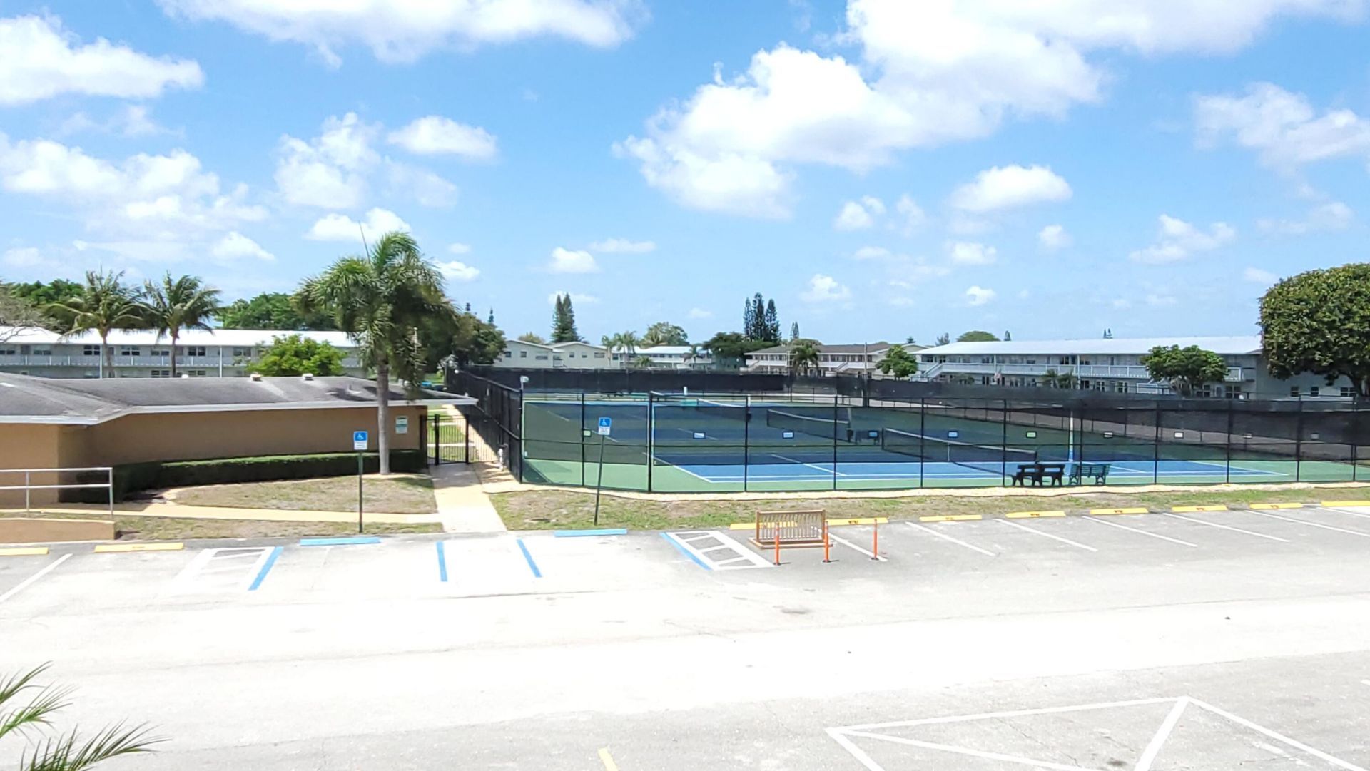 34 Somerset B, West Palm Beach, FL 33417 Photo