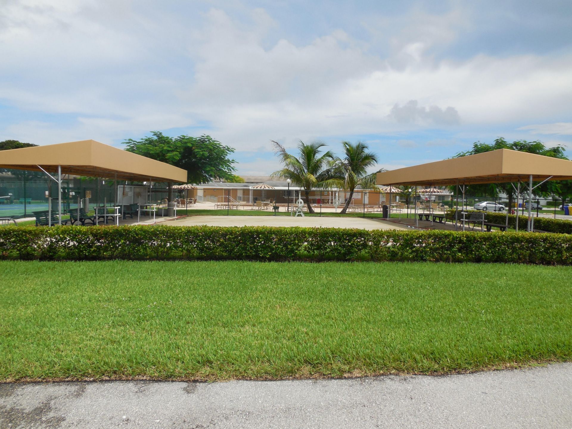 34 Somerset B, West Palm Beach, FL 33417 Photo