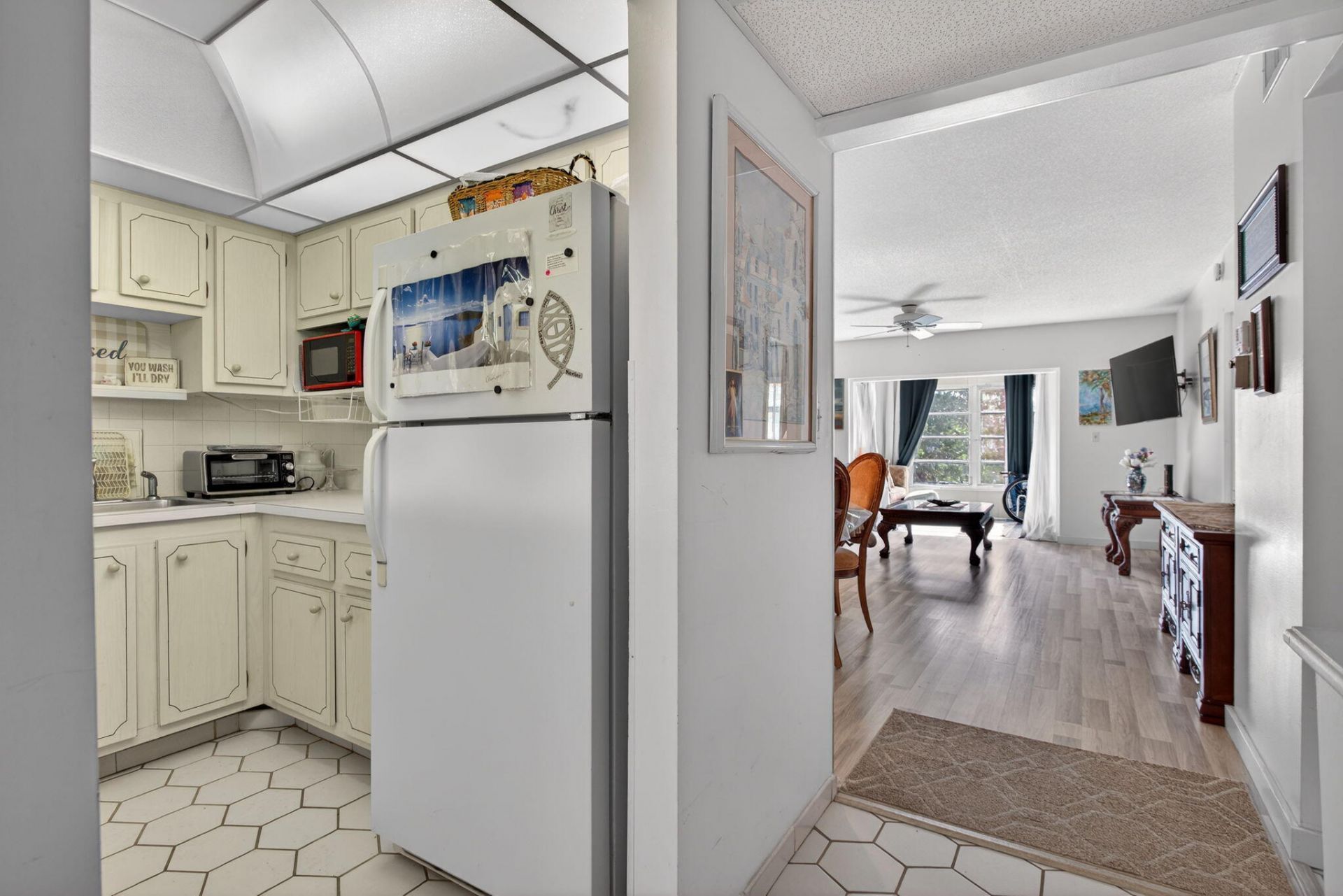 1030 Country Club Drive, Unit 407, Margate, FL 33063 Photo