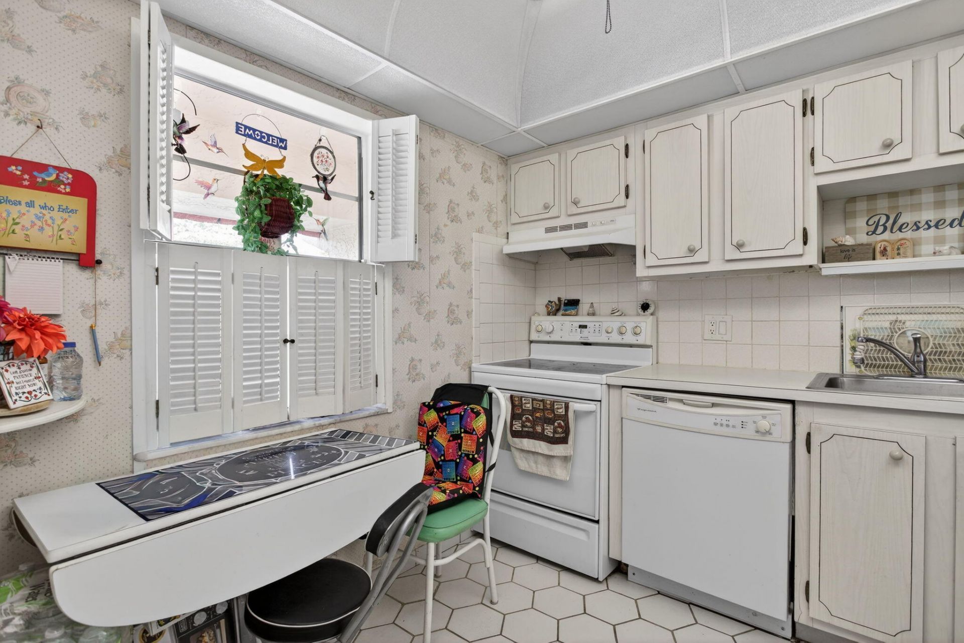 1030 Country Club Drive, Unit 407, Margate, FL 33063 Photo