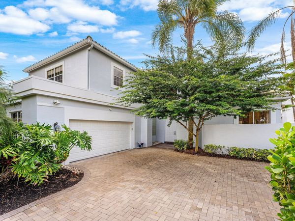 5863 Waterford, Boca Raton, FL 33496