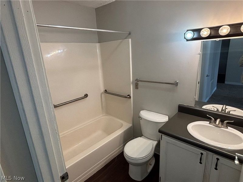 59 Lincoln Way E, Unit 703, Massillon, OH 44646 Photo 6