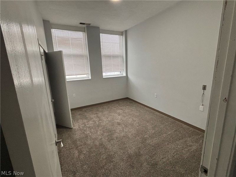 59 Lincoln Way E, Unit 302, Massillon, OH 44646 Photo 5