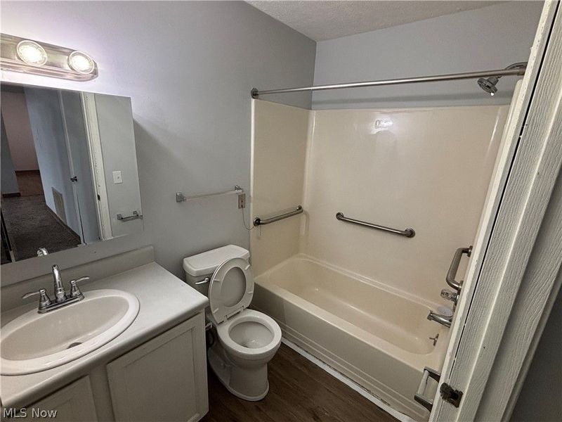 59 Lincoln Way E, Unit 302, Massillon, OH 44646 Photo 6