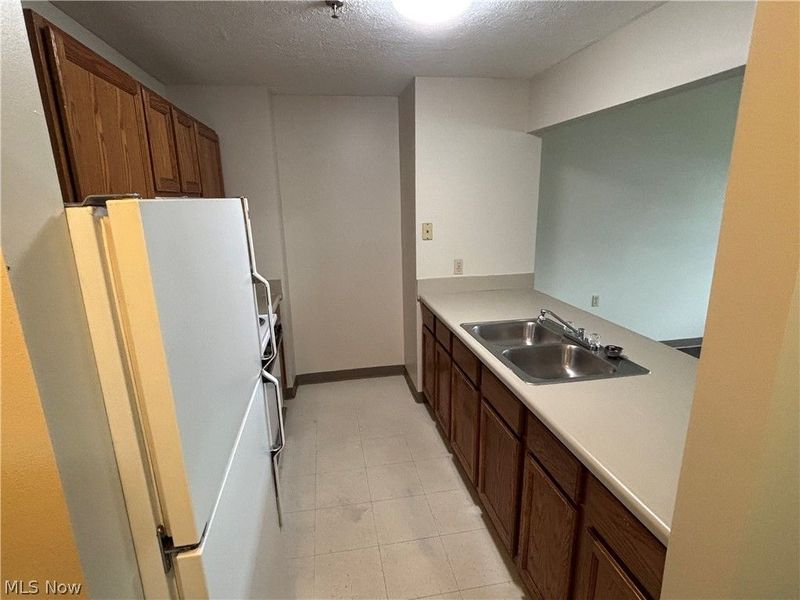 59 Lincoln Way E, Unit 304, Massillon, OH 44646 Photo 3