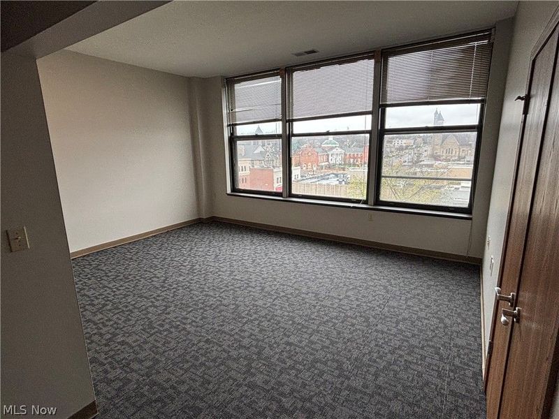 59 Lincoln Way E, Unit 602, Massillon, OH 44646 Photo 2