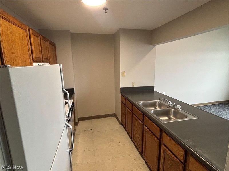 59 Lincoln Way E, Unit 602, Massillon, OH 44646 Photo 3