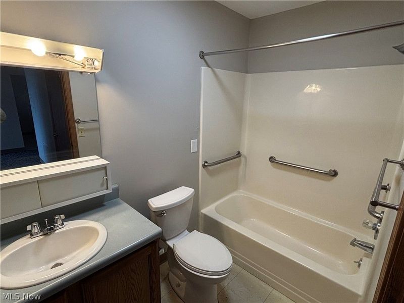 59 Lincoln Way E, Unit 602, Massillon, OH 44646 Photo 6