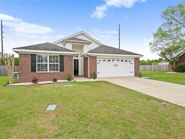 9658 Polo Place Circle, Mobile, AL 36695