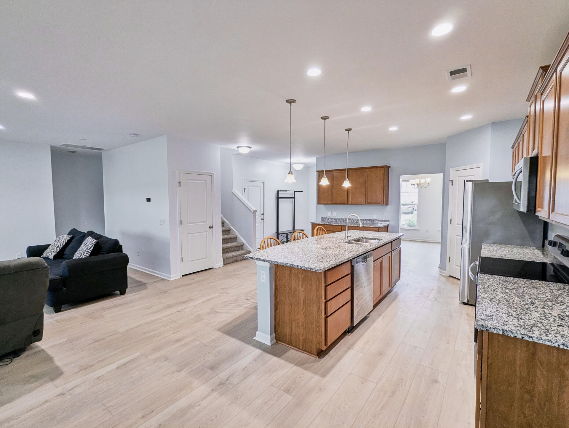 413 Ambrose Drive Photo 13