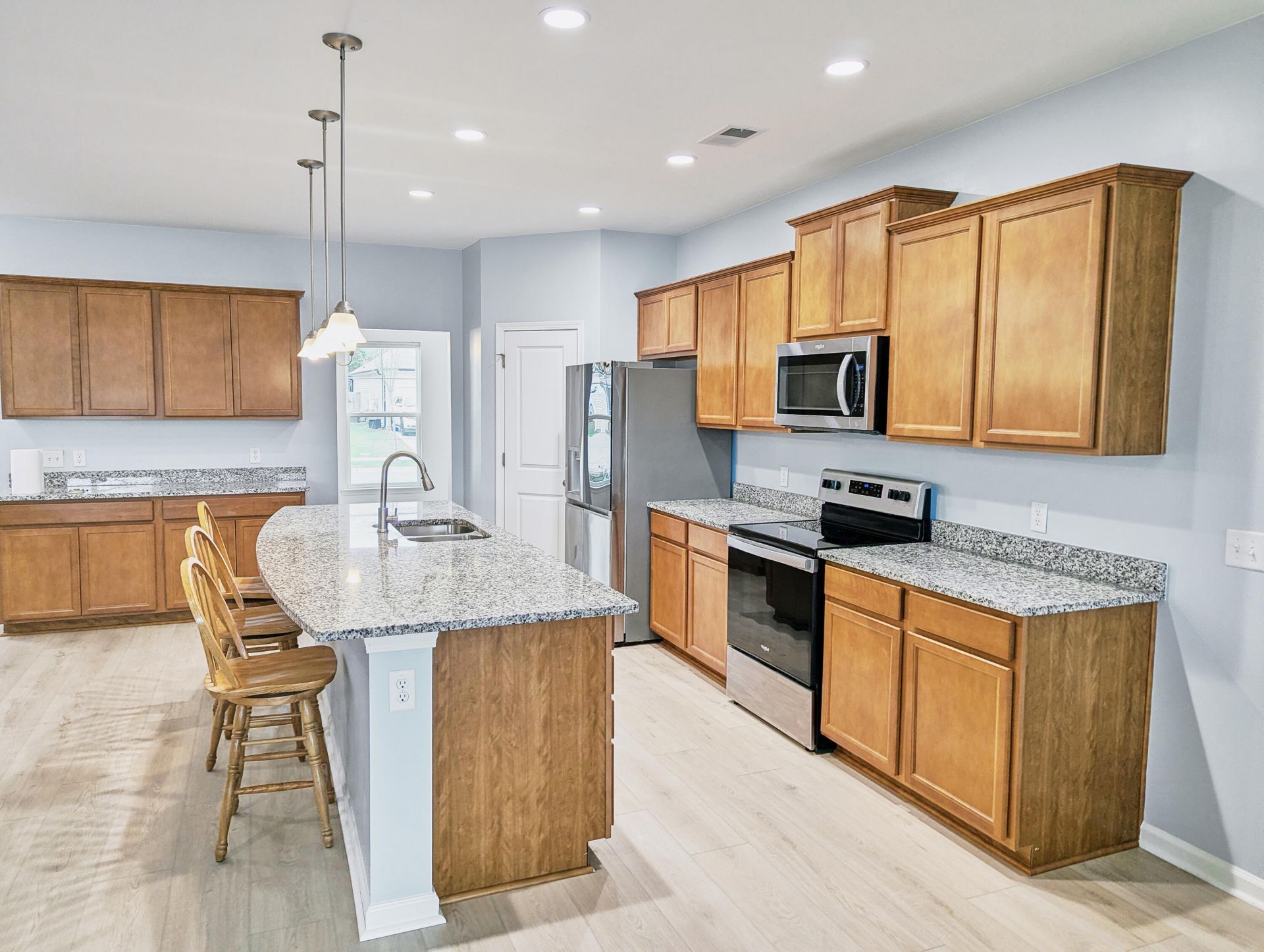 413 Ambrose Drive Photo 14