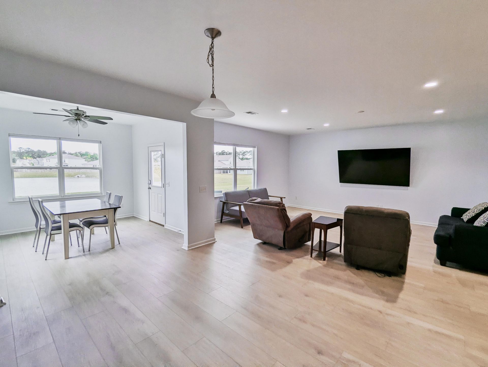 413 Ambrose Drive Photo 17