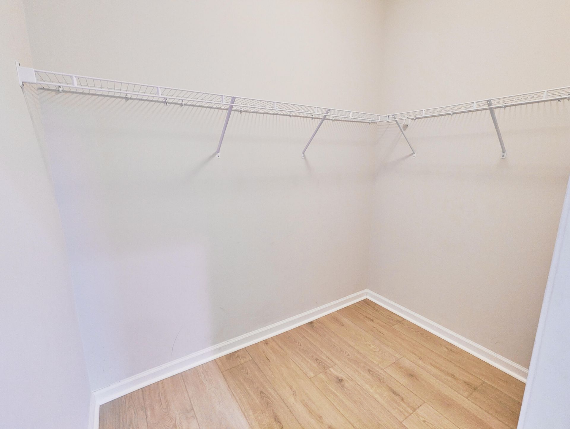 413 Ambrose Drive Photo 24