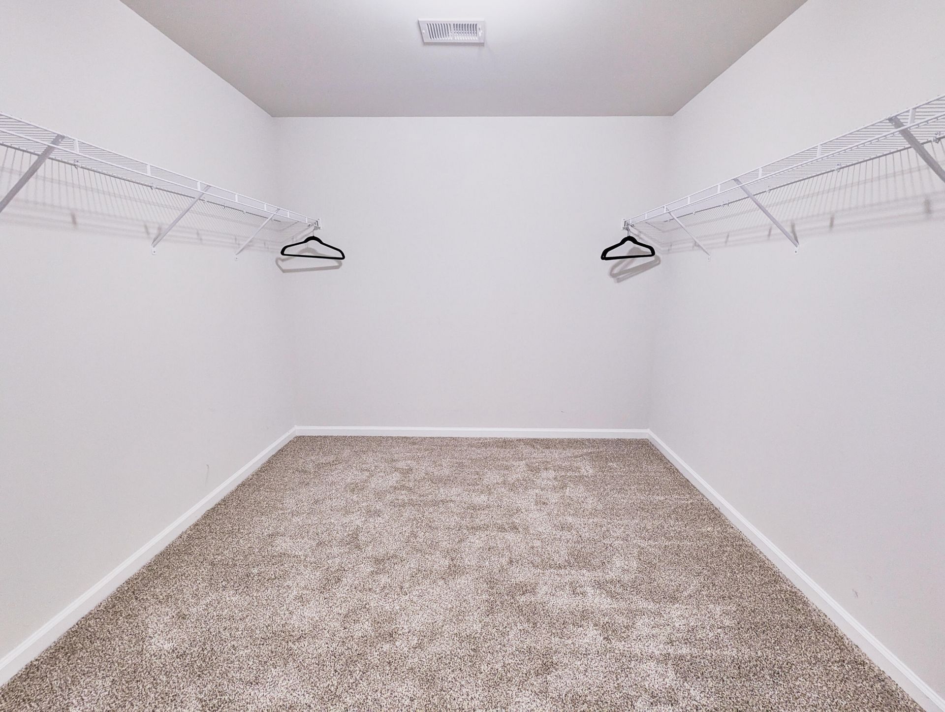 413 Ambrose Drive Photo 31