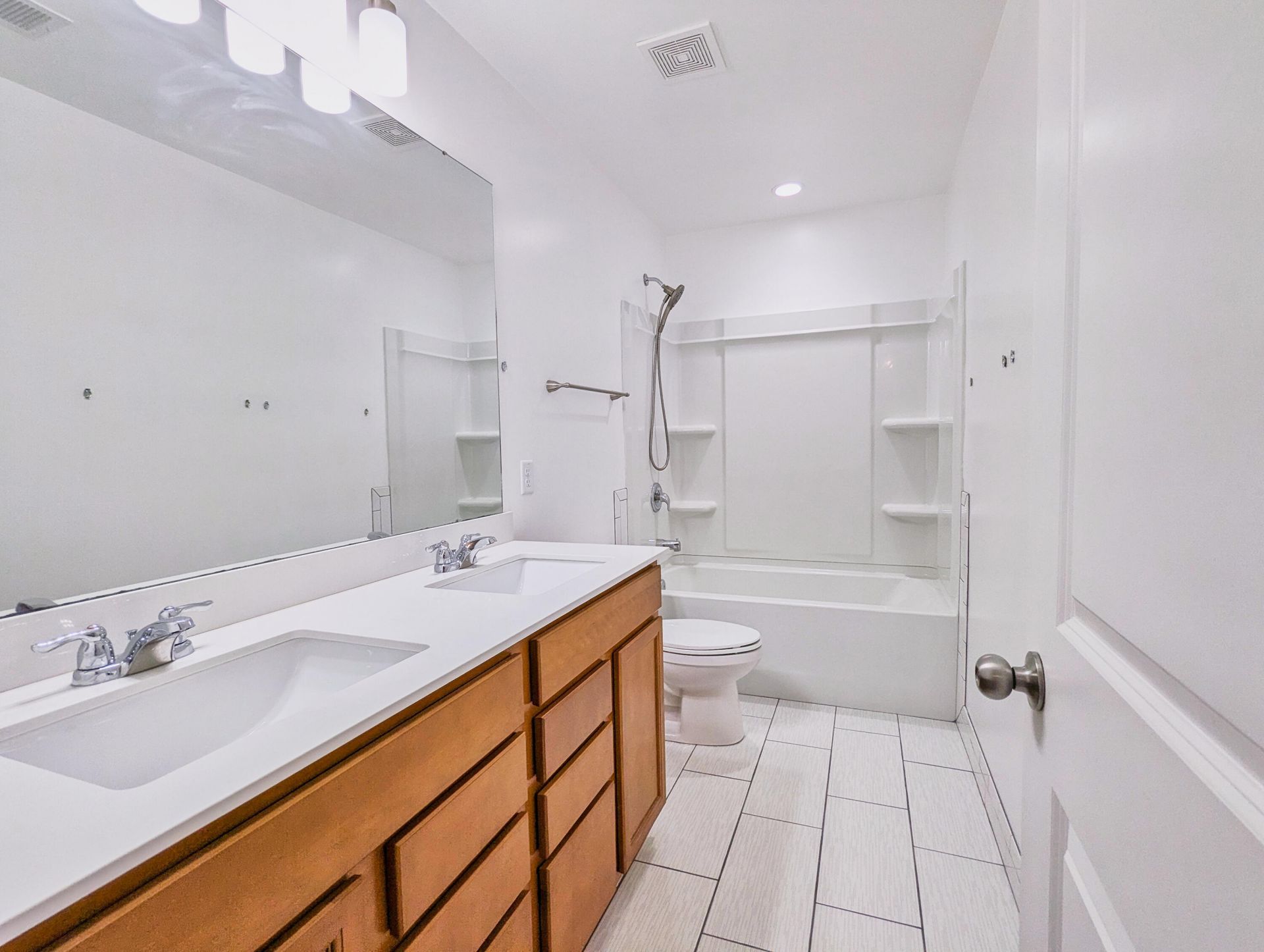 413 Ambrose Drive Photo 34