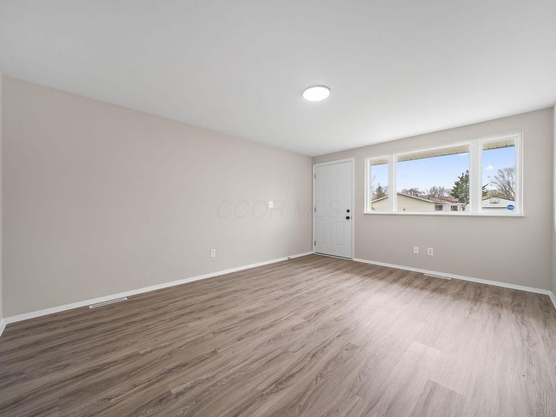 2414 Taymouth Road, Columbus, OH 43229 Photo 13