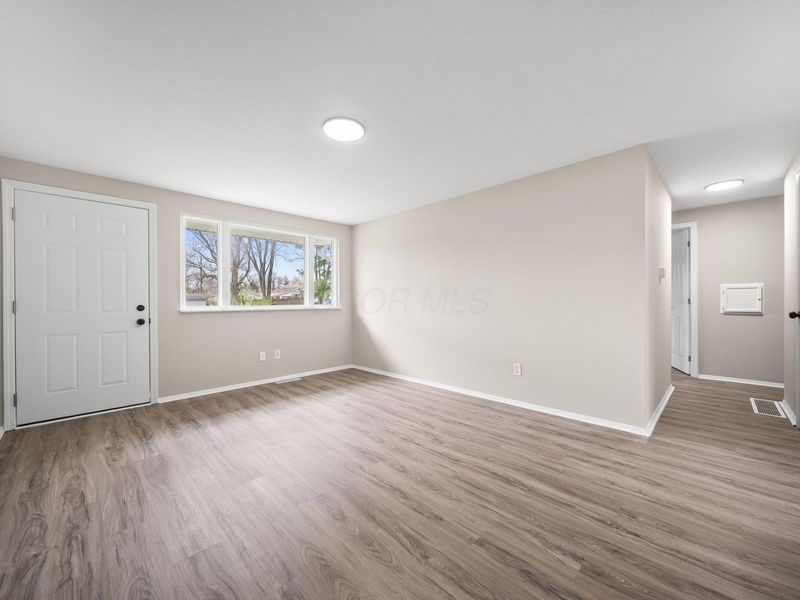 2414 Taymouth Road, Columbus, OH 43229 Photo 14