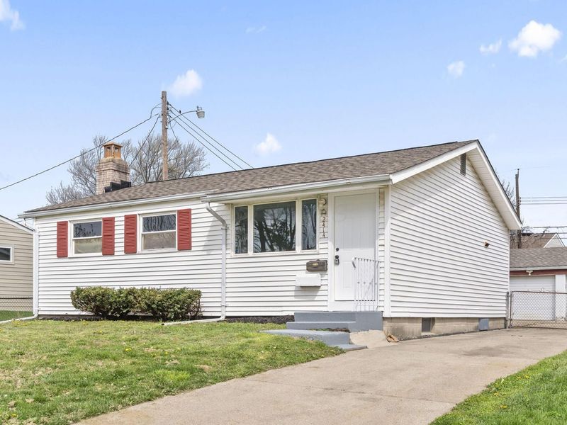 2414 Taymouth Road, Columbus, OH 43229 Photo 3