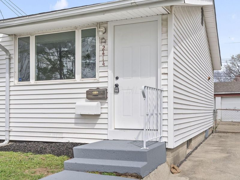 2414 Taymouth Road, Columbus, OH 43229 Photo 5