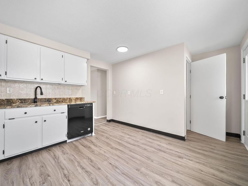 2414 Taymouth Road, Columbus, OH 43229 Photo 8