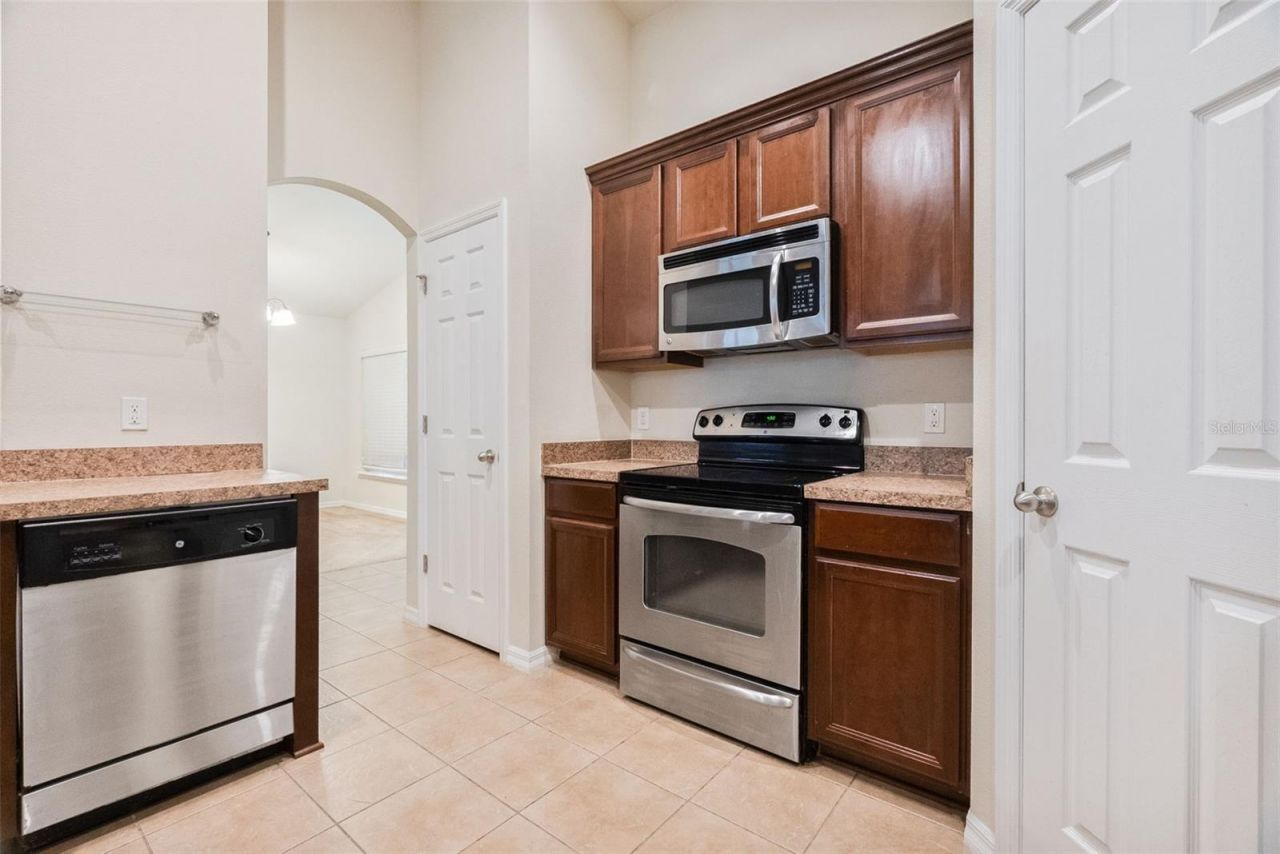 677 Seneca Trail, Saint Cloud, FL 34772 Photo