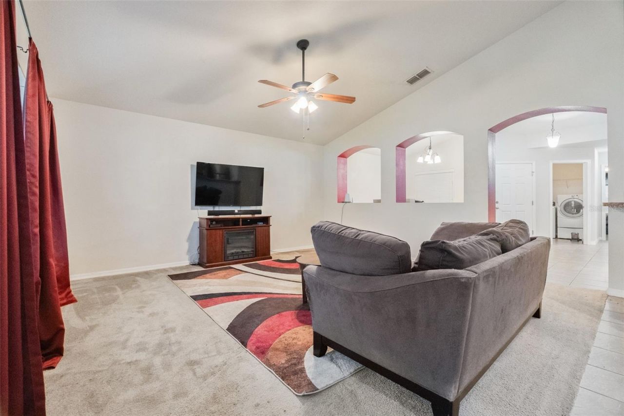 677 Seneca Trail, Saint Cloud, FL 34772 Photo