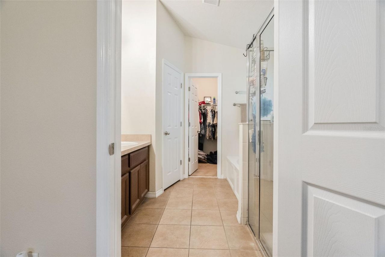 677 Seneca Trail, Saint Cloud, FL 34772 Photo