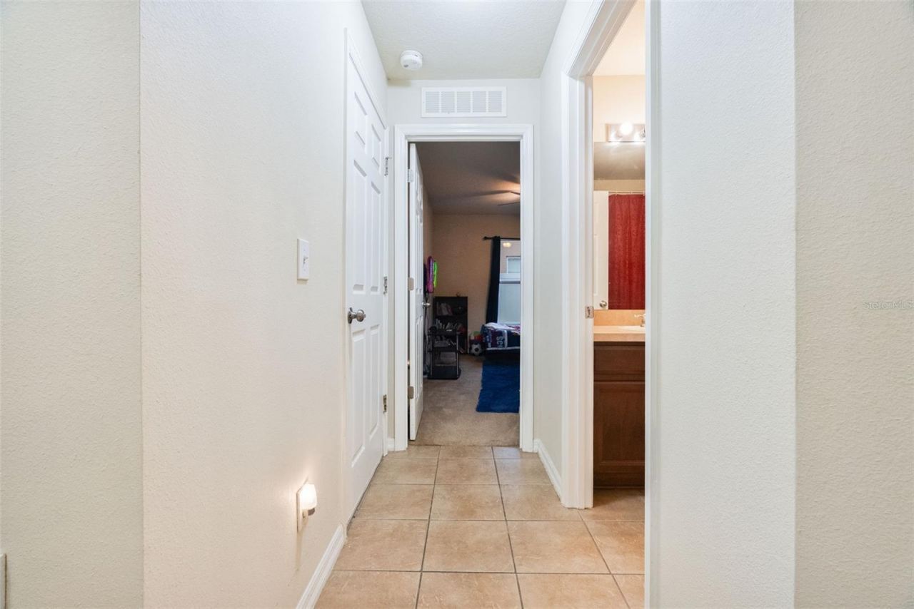 677 Seneca Trail, Saint Cloud, FL 34772 Photo