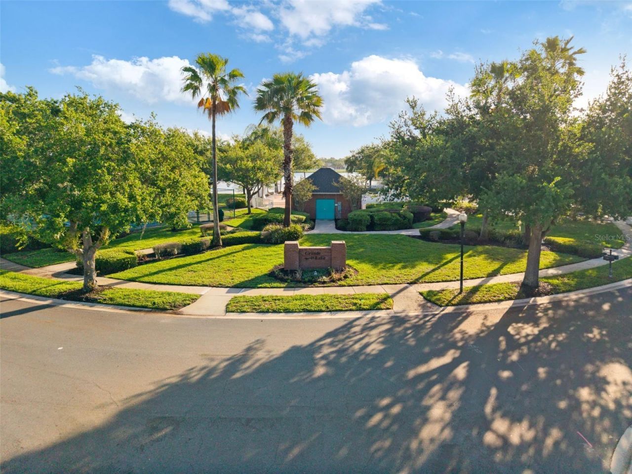 677 Seneca Trail, Saint Cloud, FL 34772 Photo