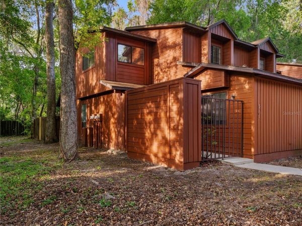 5701 SW 10TH PLACE , GAINESVILLE, FL 32607