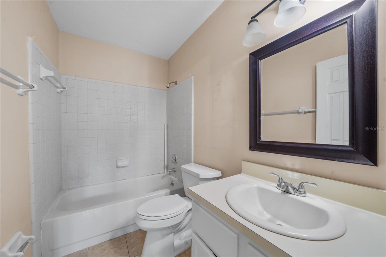 5701 SW 10th Place, Gainesville, FL 32607 Photo