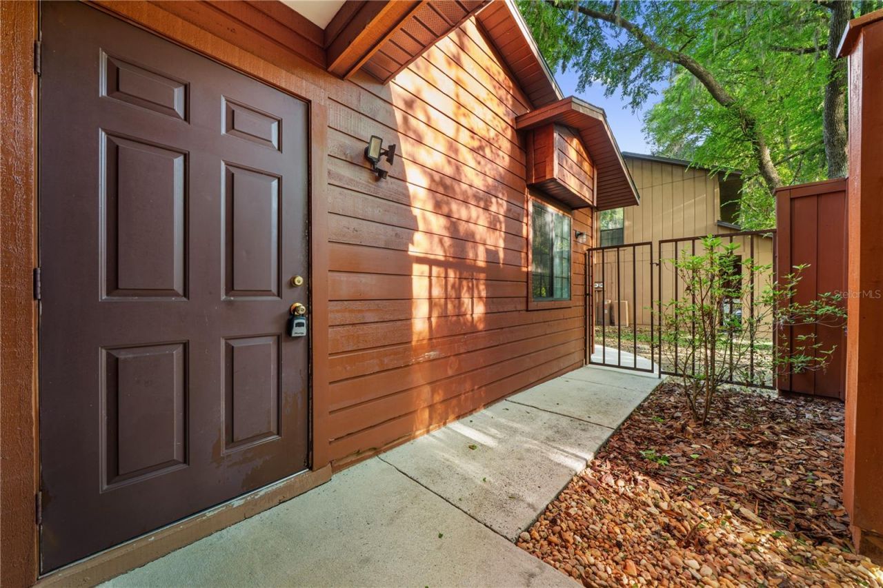 5701 SW 10th Place, Gainesville, FL 32607 Photo