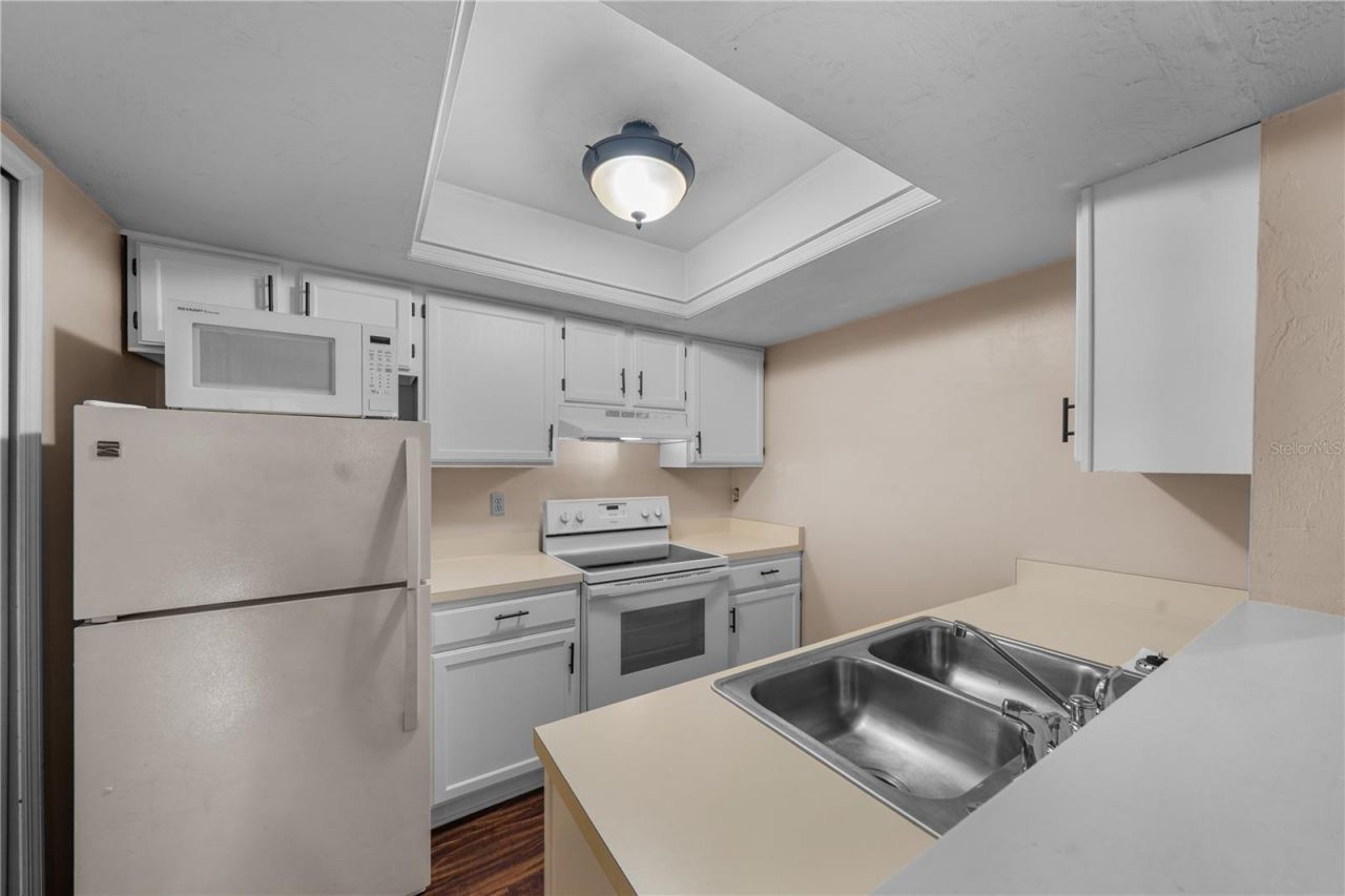 5701 SW 10th Place, Gainesville, FL 32607 Photo