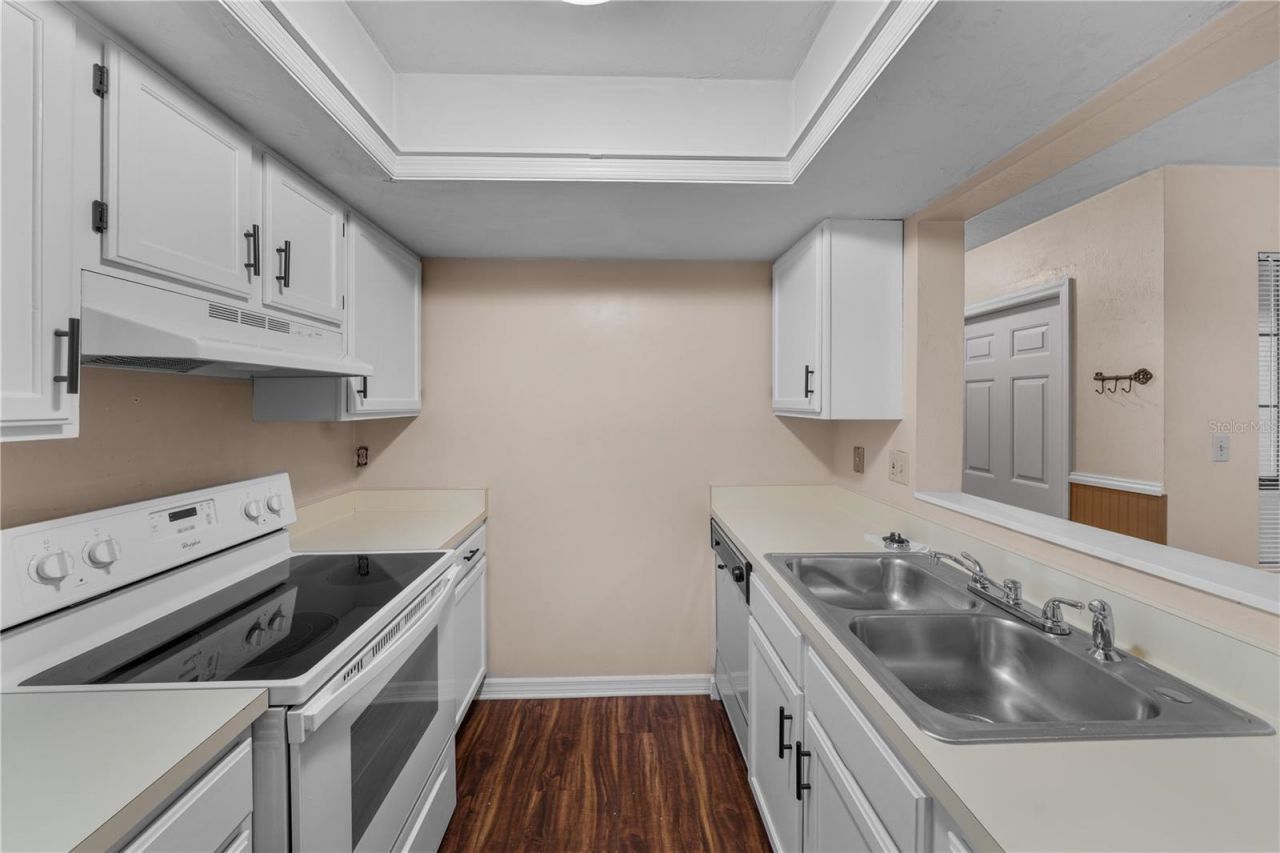 5701 SW 10th Place, Gainesville, FL 32607 Photo