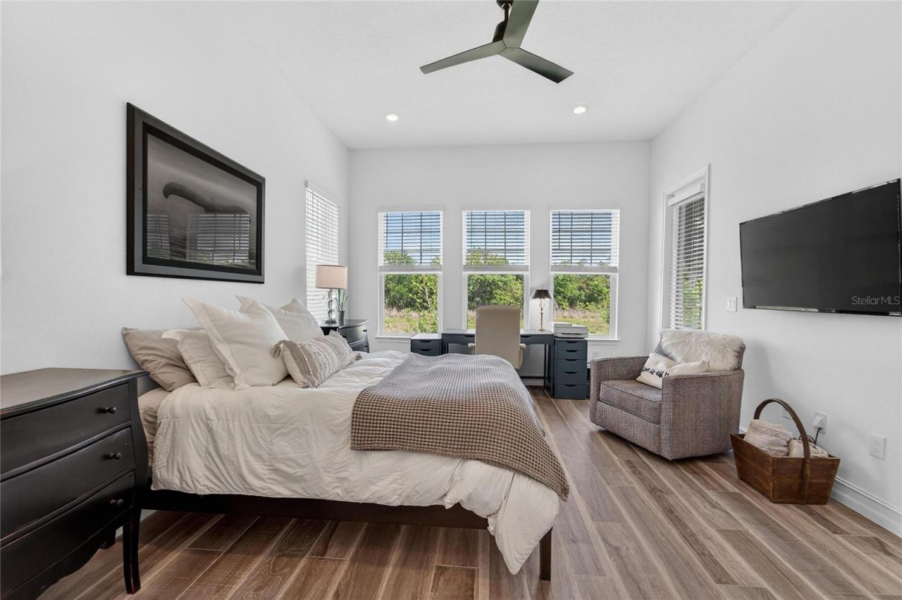 1071 Seagrape Drive , Ruskin, FL 33570 Photo