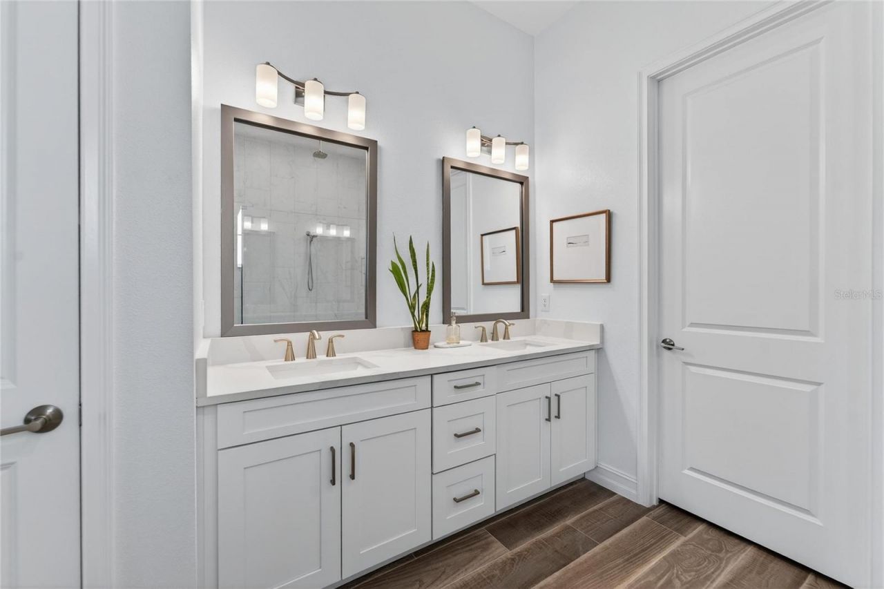 1071 Seagrape Drive , Ruskin, FL 33570 Photo