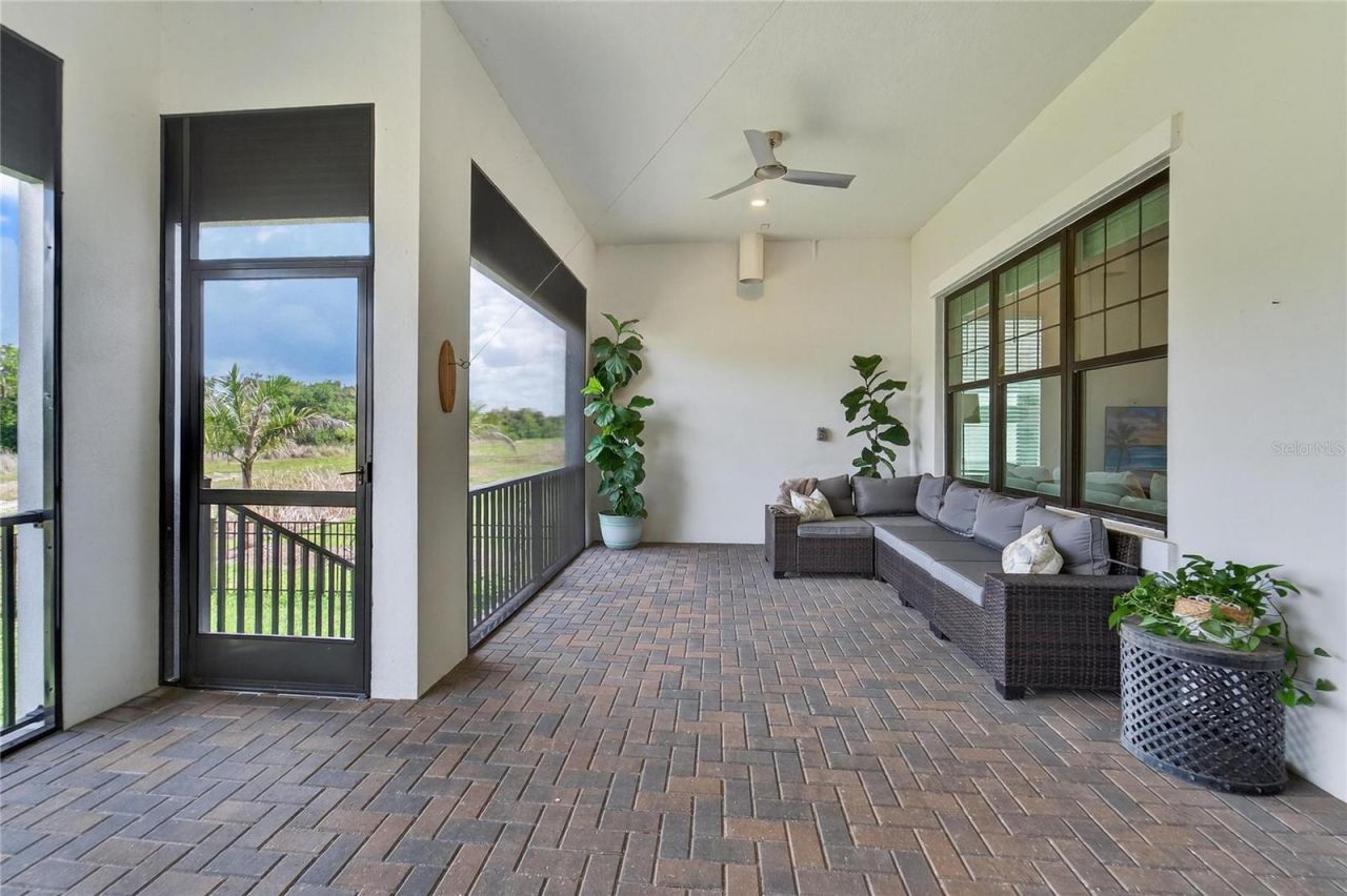 1071 Seagrape Drive , Ruskin, FL 33570 Photo