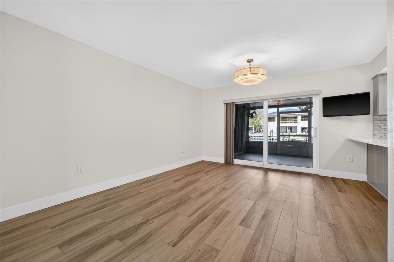 6257 Cape Hatteras Way Ne, Unit 5, Saint Petersburg, FL 33702 Photo