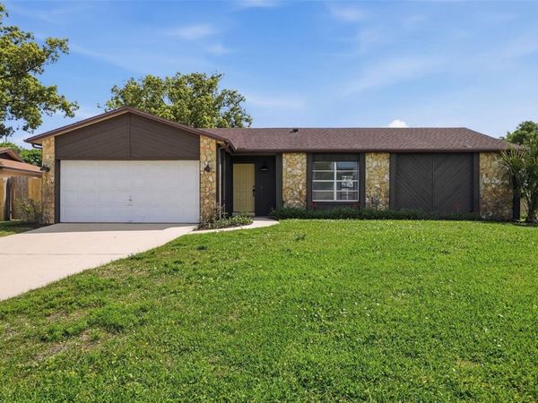 8040 TOWNE COURT, ORLANDO, FL 32818