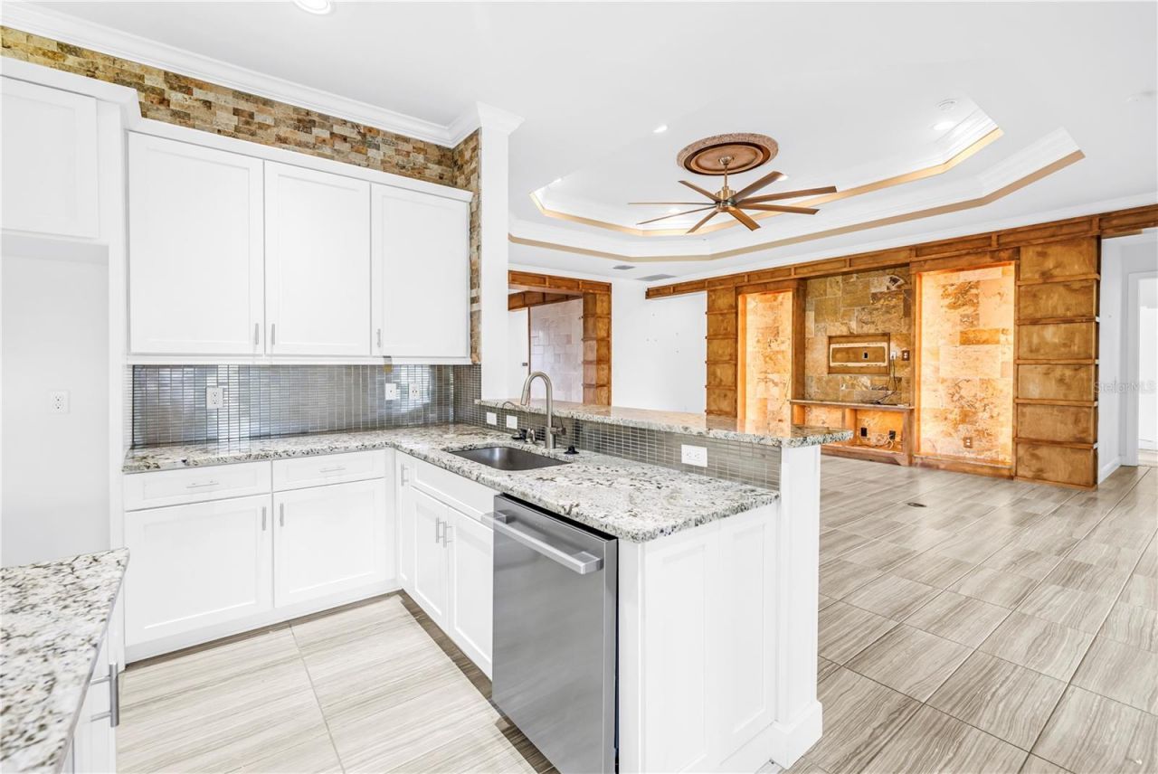 15939 Cape Coral Drive , Wimauma, FL 33598 Photo