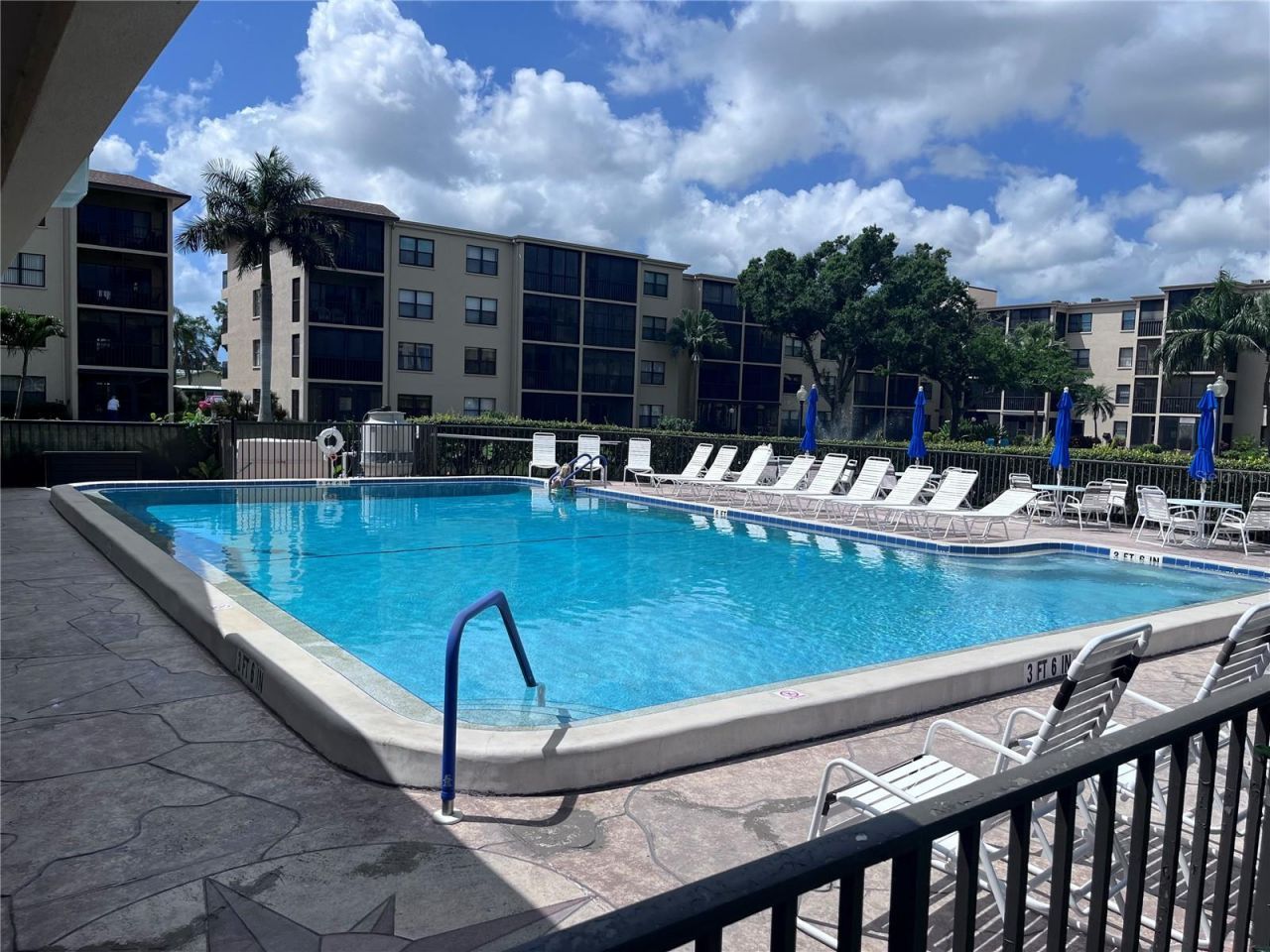 315 30th Avenue W, Unit B203, Bradenton, FL 34205 Photo