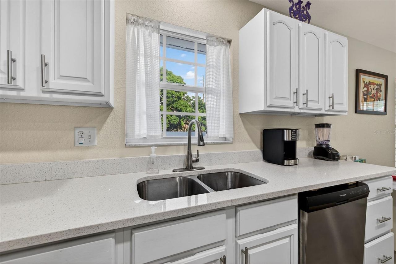 2801 2nd Avenue S, Saint Petersburg, FL 33712 Photo