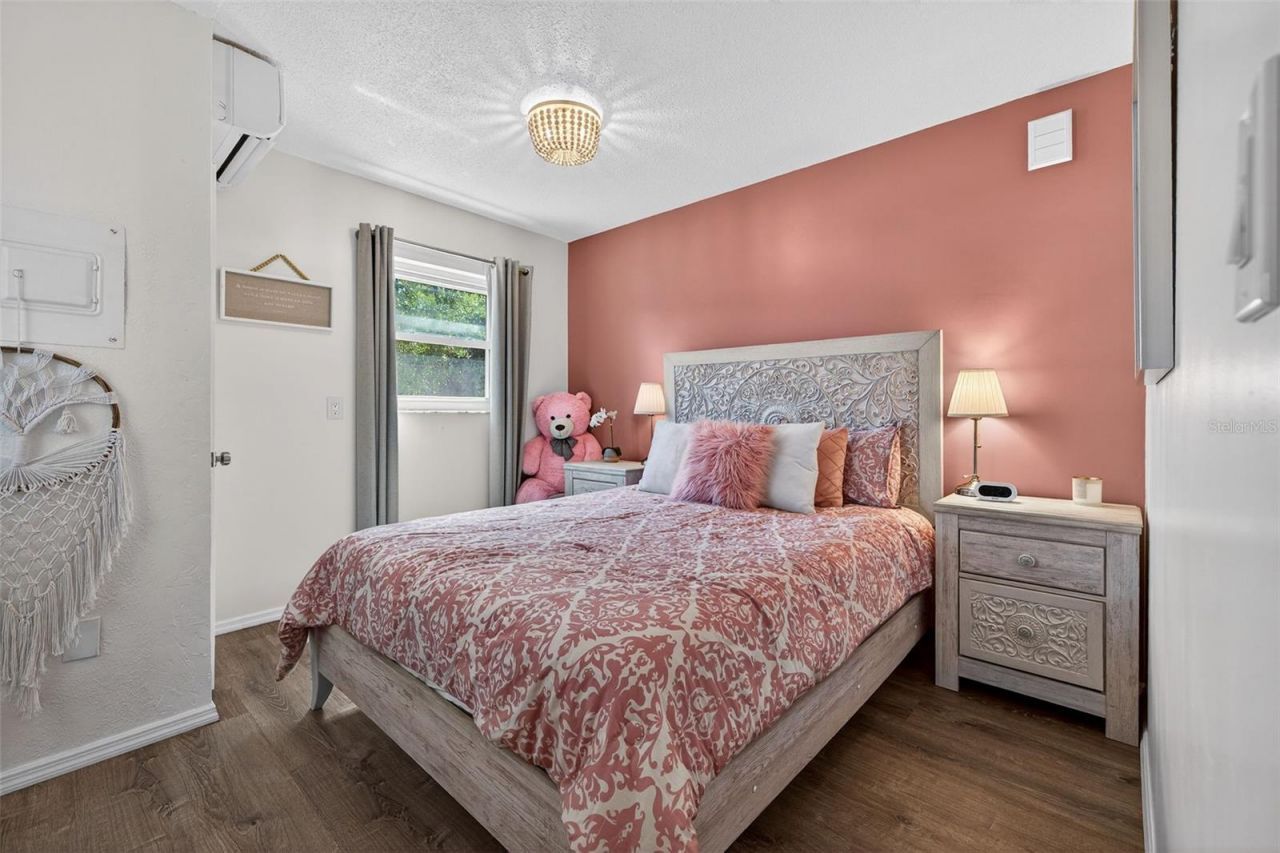 1760 75th Avenue N, Saint Petersburg, FL 33702 Photo