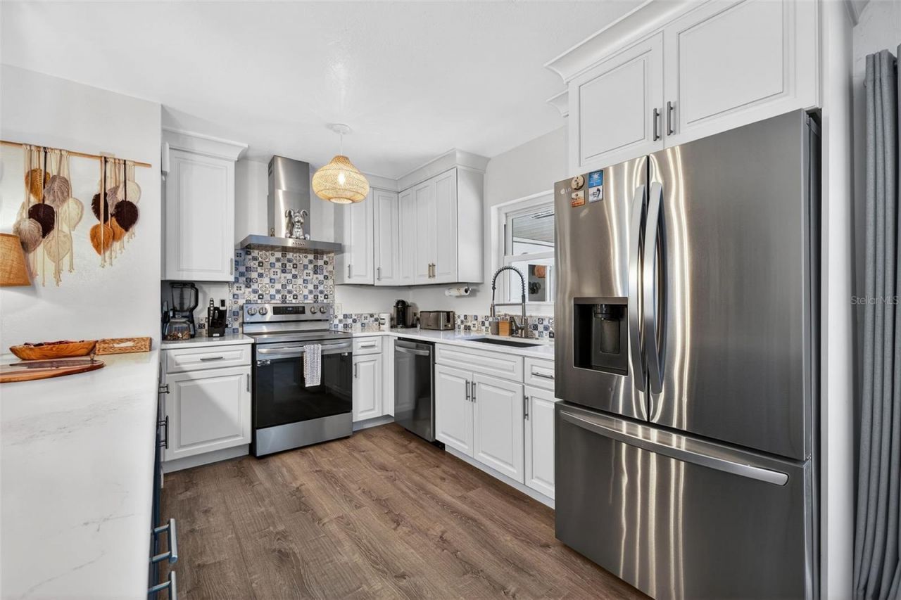 1760 75th Avenue N, Saint Petersburg, FL 33702 Photo