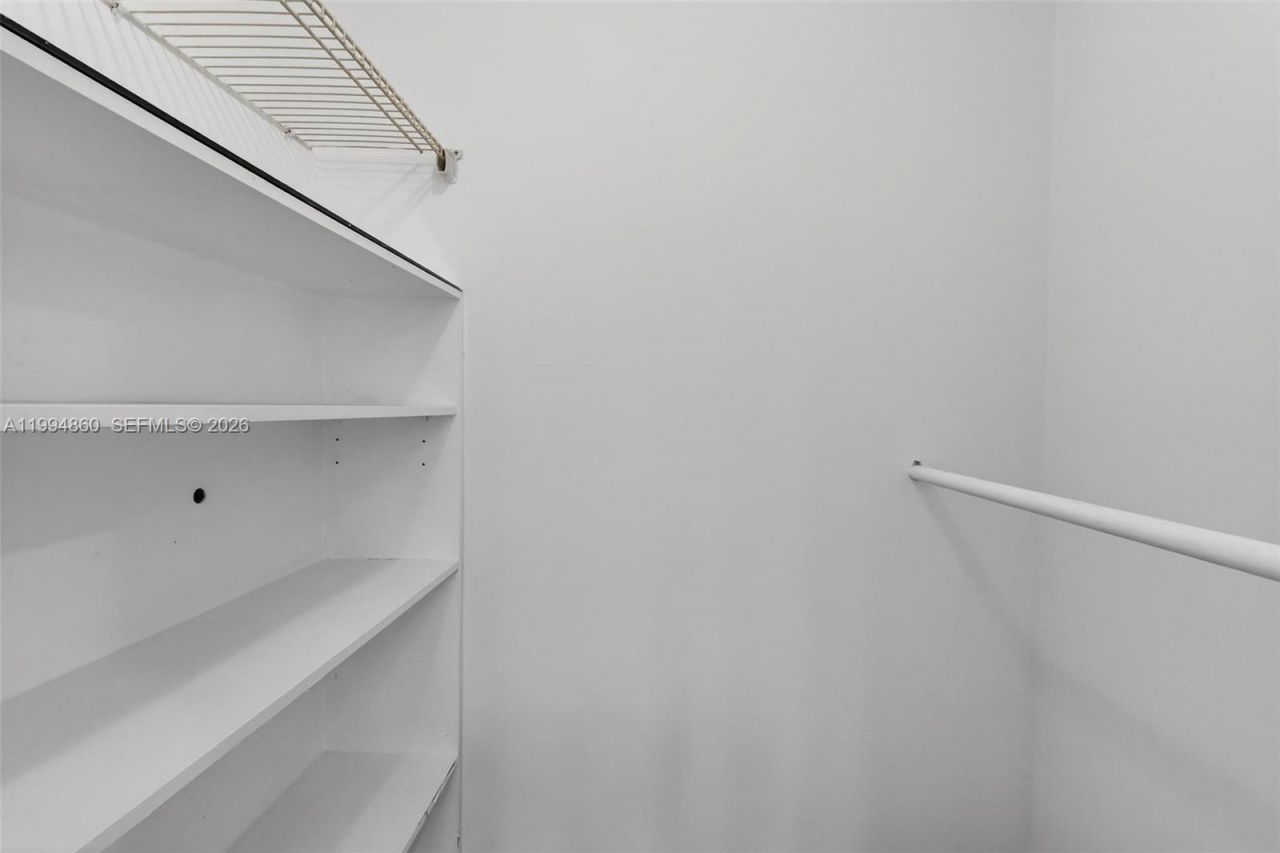 1400 Saint Charles Pl, Unit 222, Pembroke Pines, FL 33026 Photo