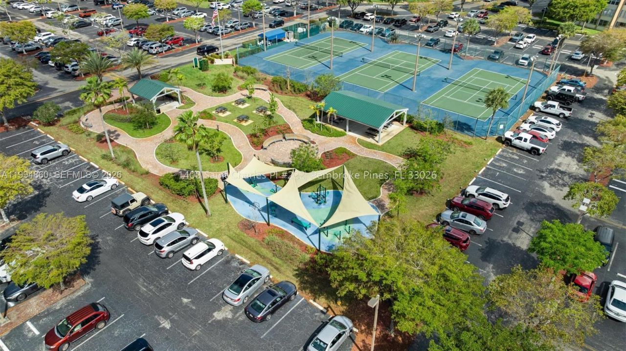 1400 Saint Charles Pl, Unit 222, Pembroke Pines, FL 33026 Photo