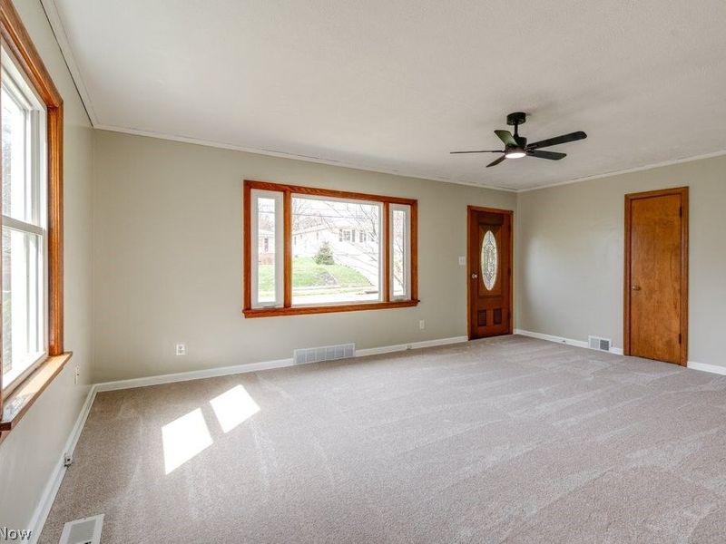 545 Hillman Road, Akron, OH 44312 Photo 12