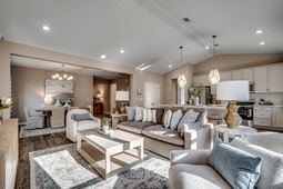 139 Buckingham Dr photo 4