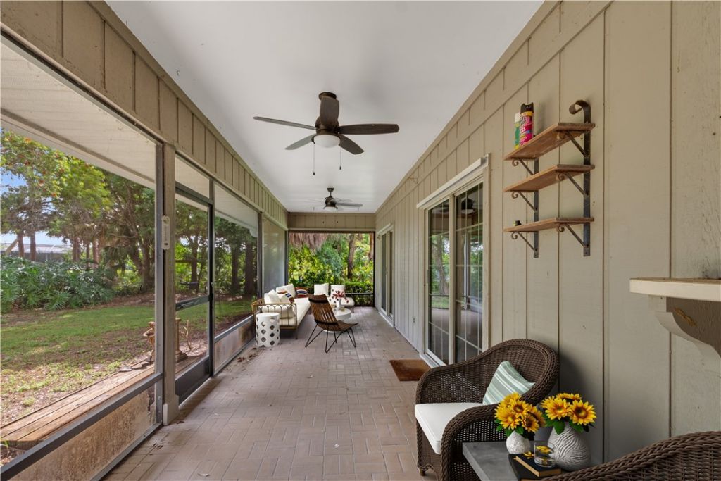 346 34th Court Sw, Vero Beach, FL 32968 Photo