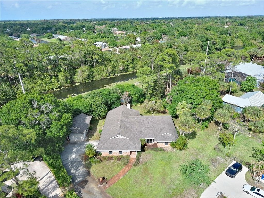 346 34th Court Sw, Vero Beach, FL 32968 Photo